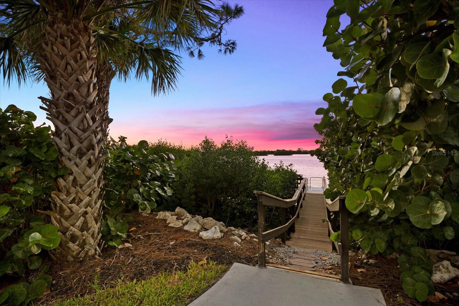 VILLAS AT BELLAGIO HARBOR VILLAGE - Residential