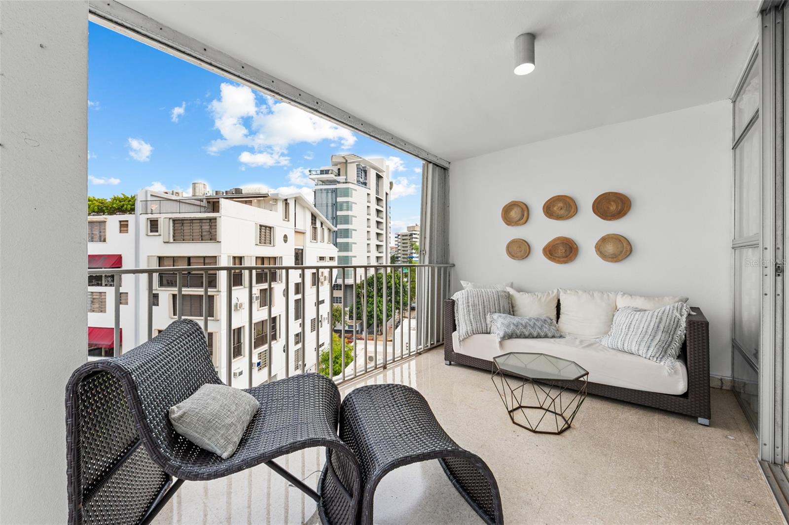 COND. PIEDRAHITA - Residential