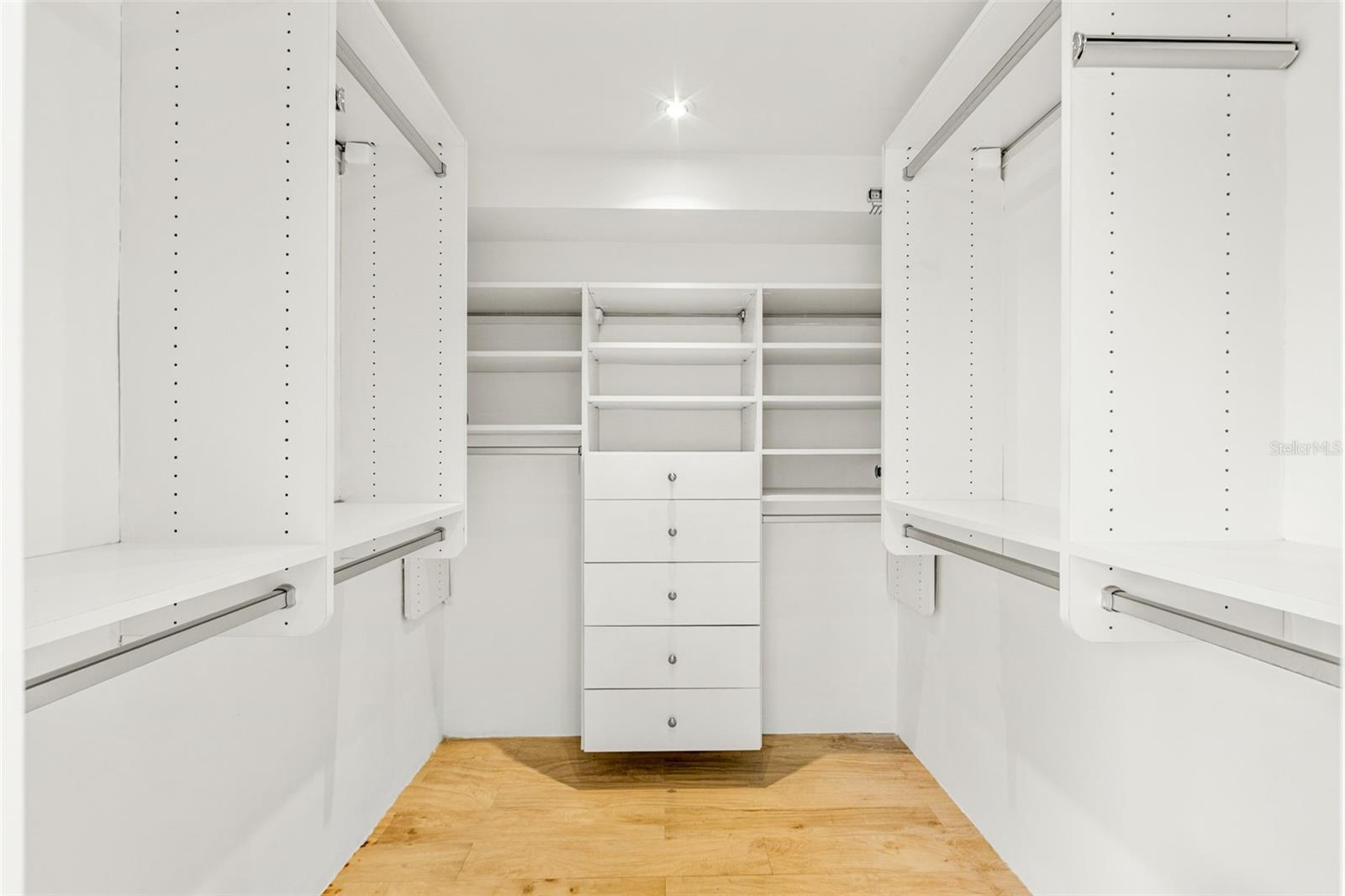 COND. PIEDRAHITA - Residential