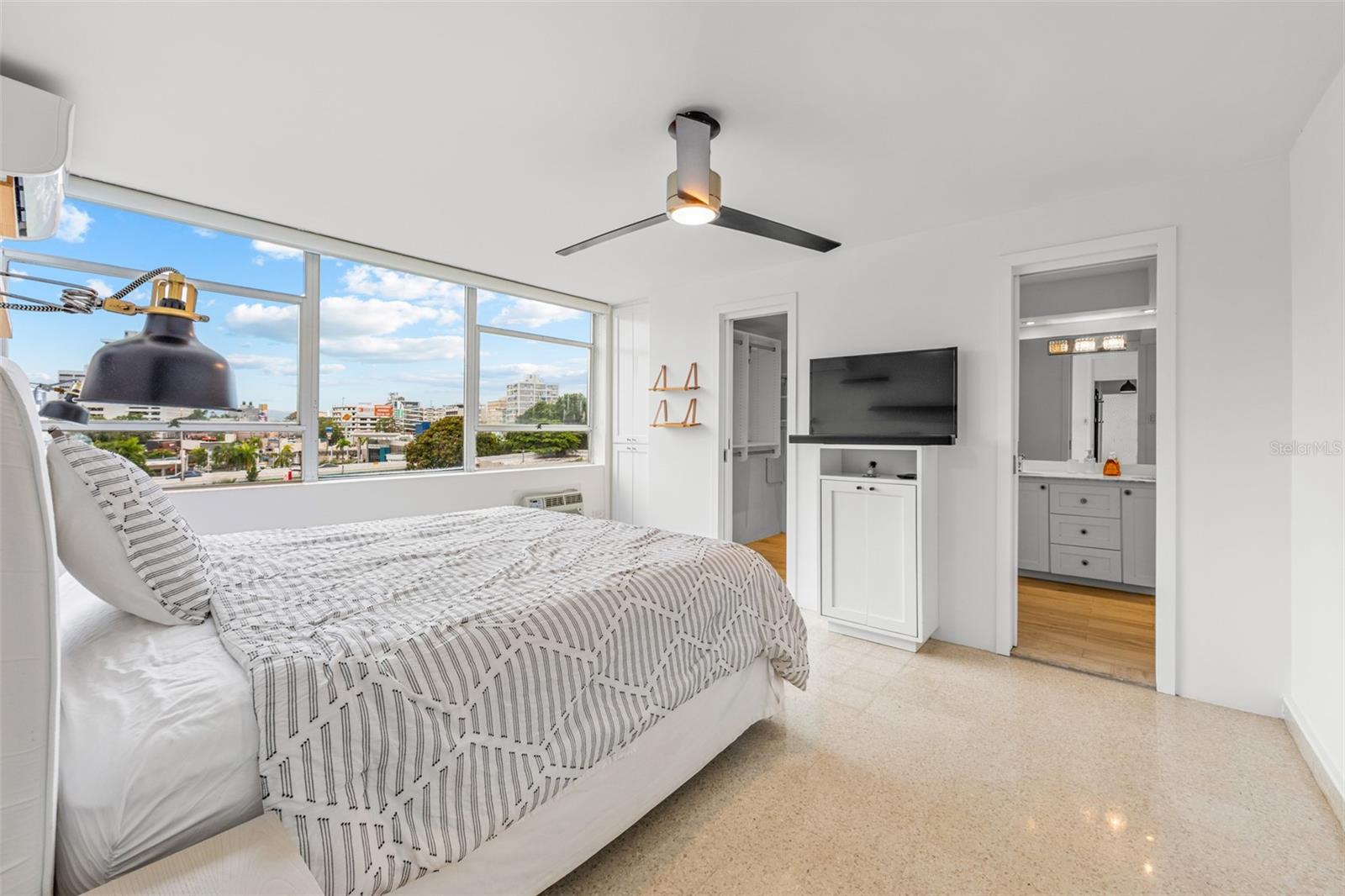 COND. PIEDRAHITA - Residential