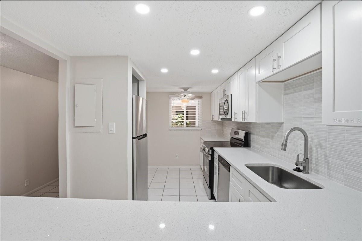 PLAZA GARDENS - Residential