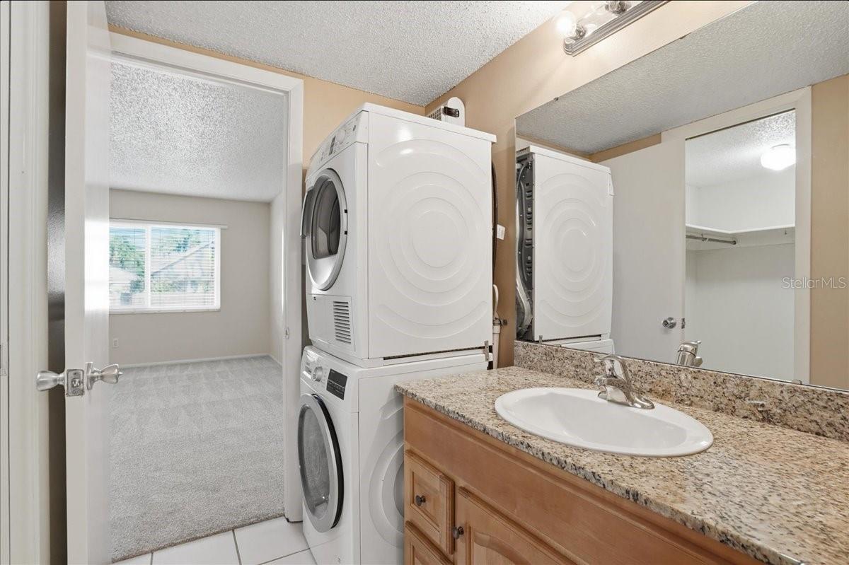 PLAZA GARDENS - Residential