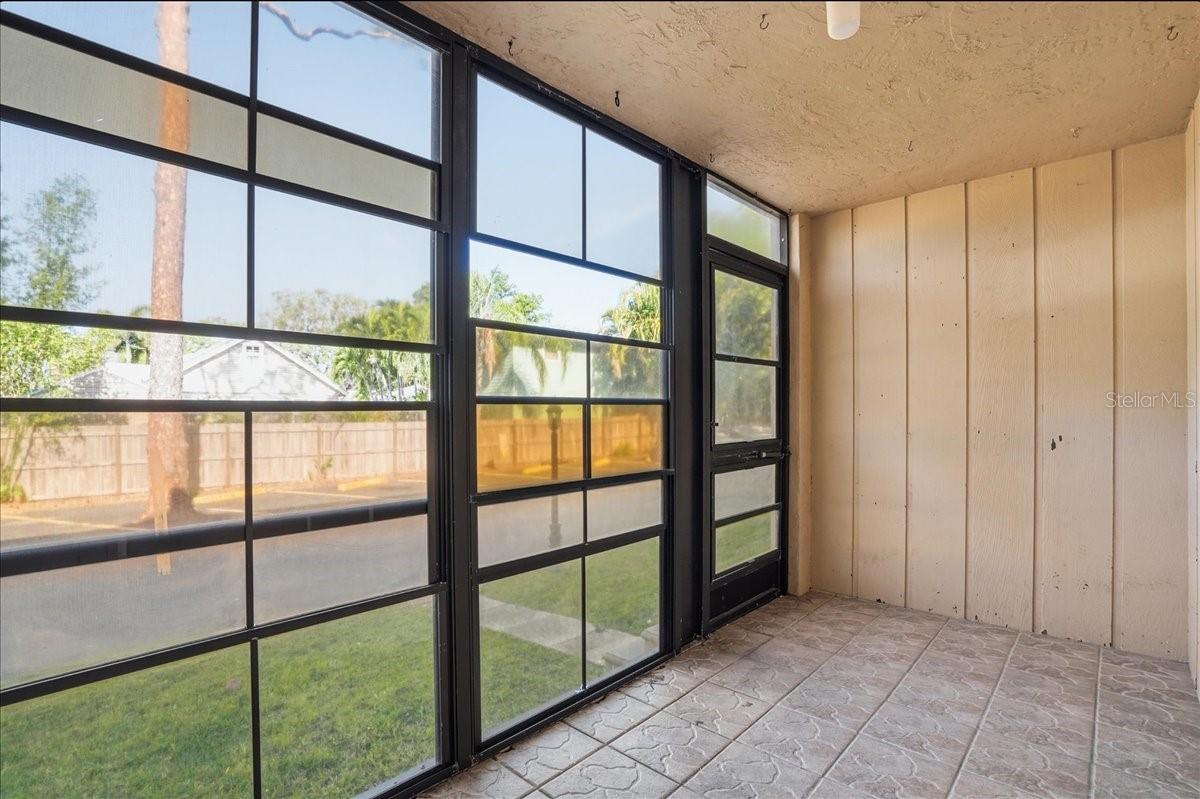 PLAZA GARDENS - Residential