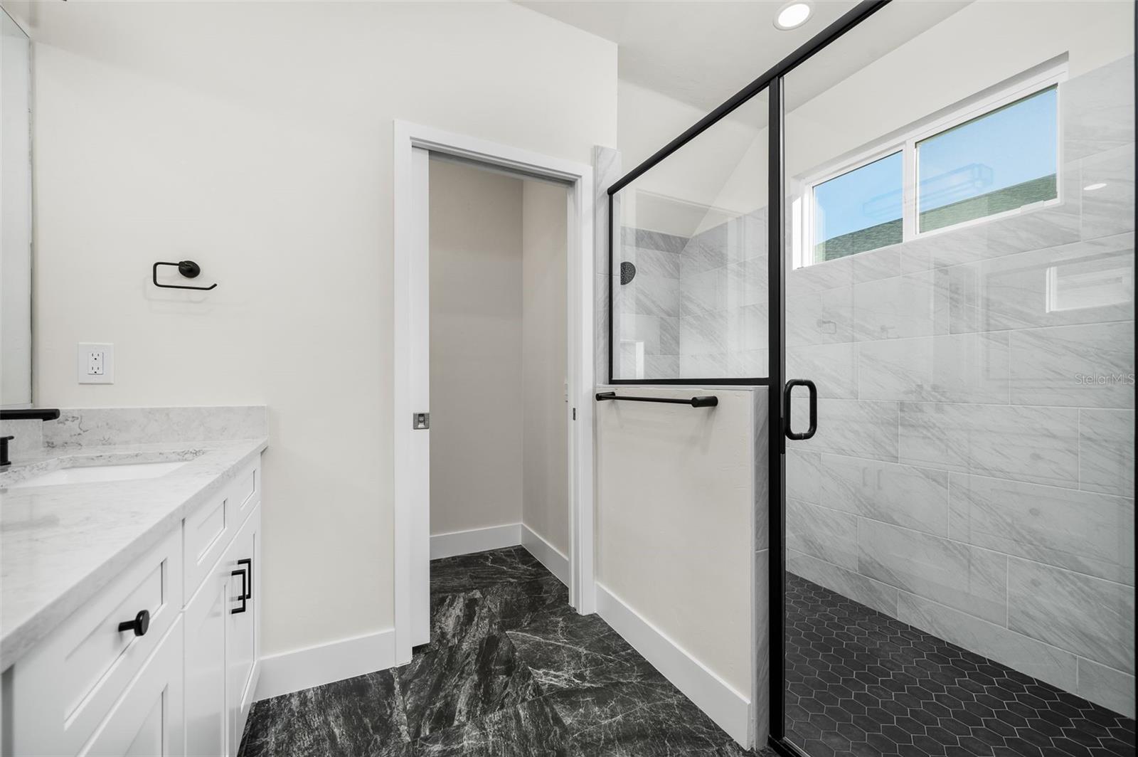 LAUREATE VILLAGE PH I UNIT I PB 37 PG 26 - Residential