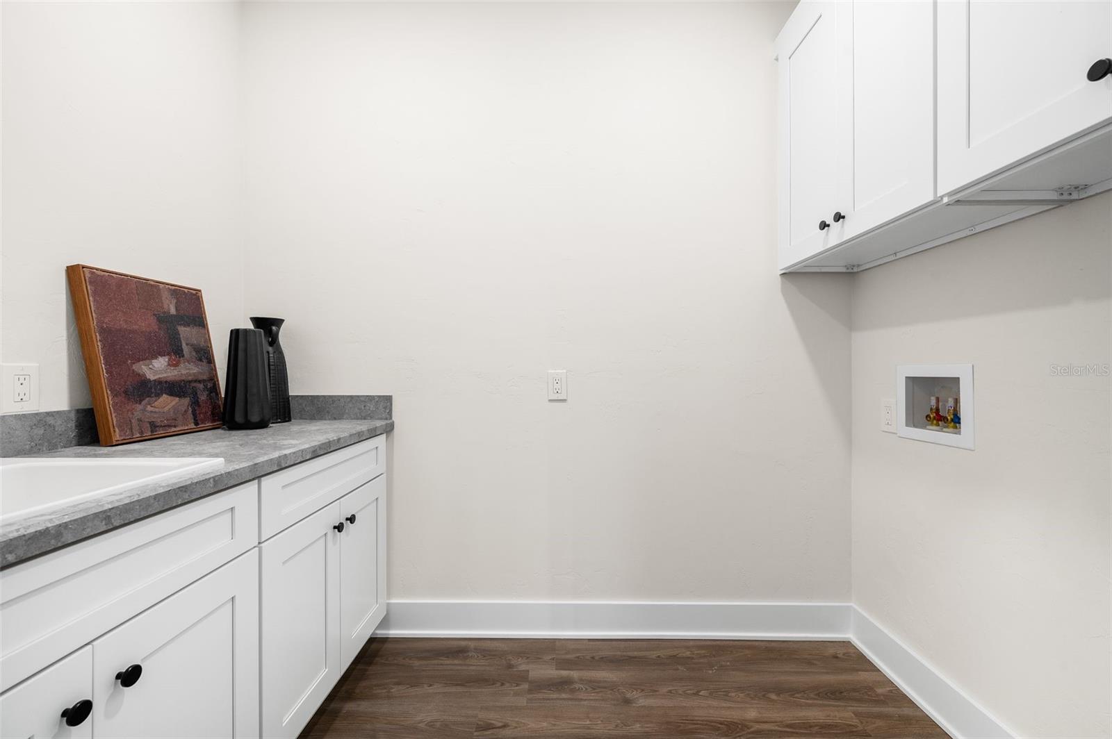 LAUREATE VILLAGE PH I UNIT I PB 37 PG 26 - Residential