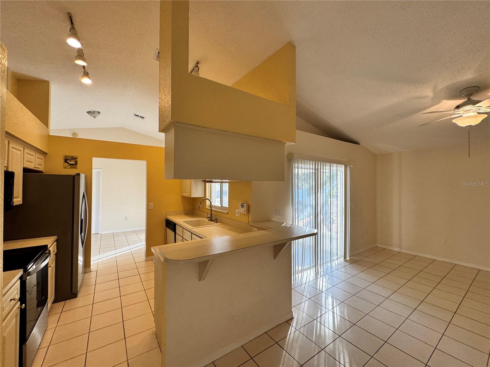 NORTH POINTE PH 02 - Residential