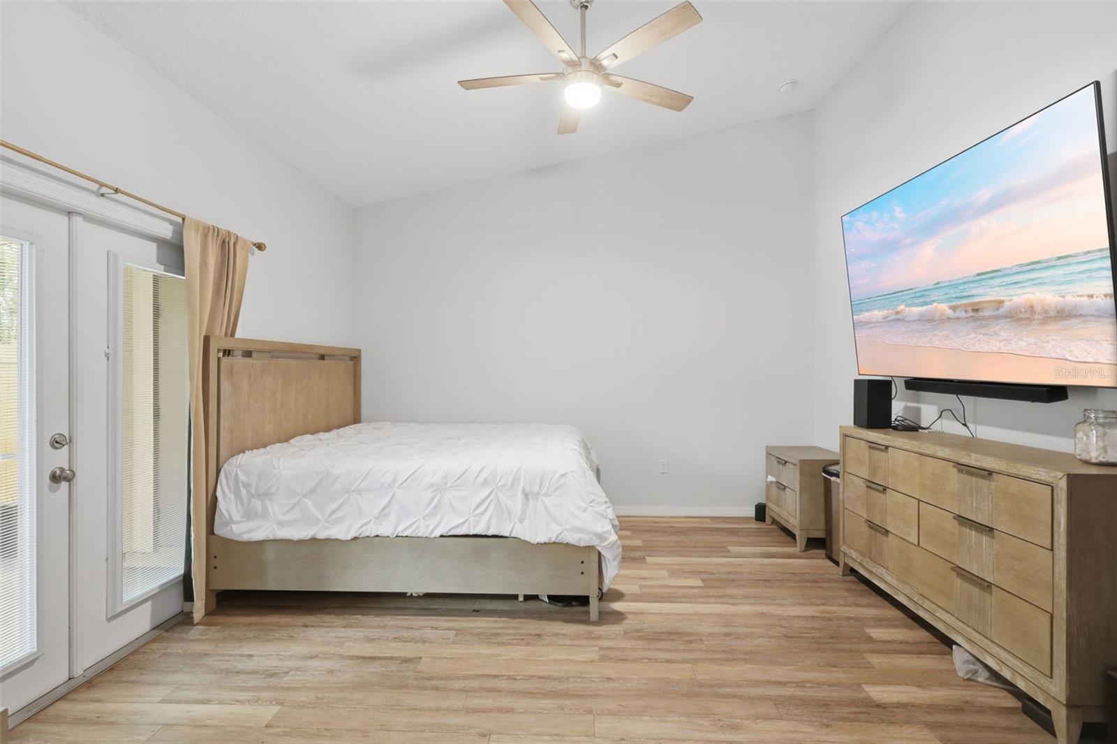 CARRIAGE HOMES - Residential