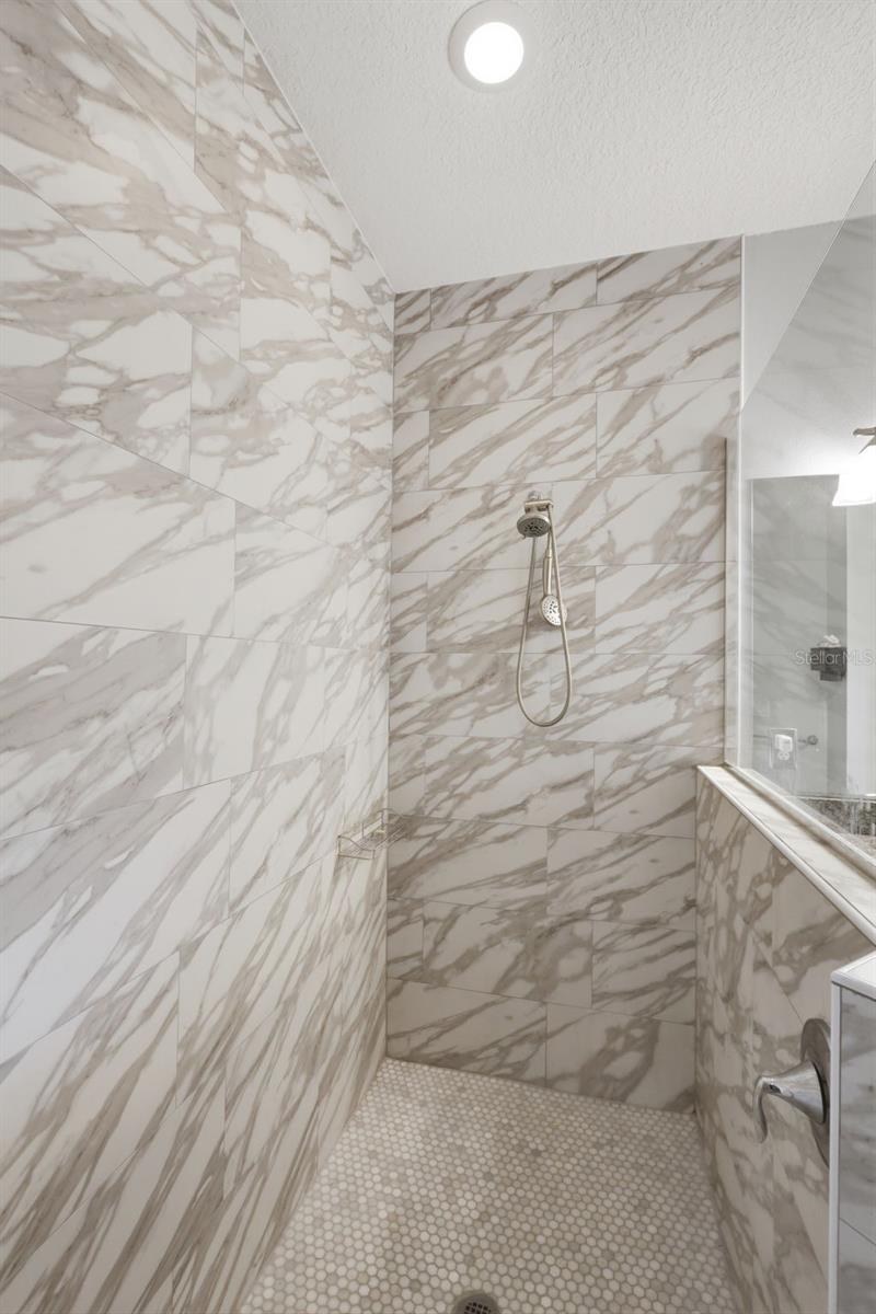 CARRIAGE HOMES - Residential