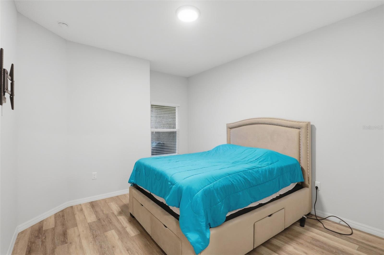 CARRIAGE HOMES - Residential