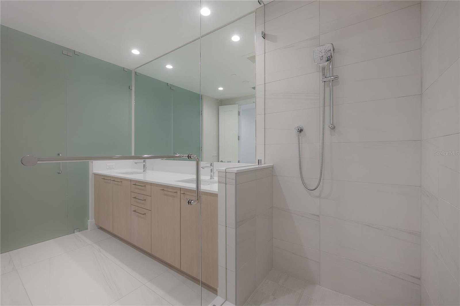 ART HOUSE - Residential