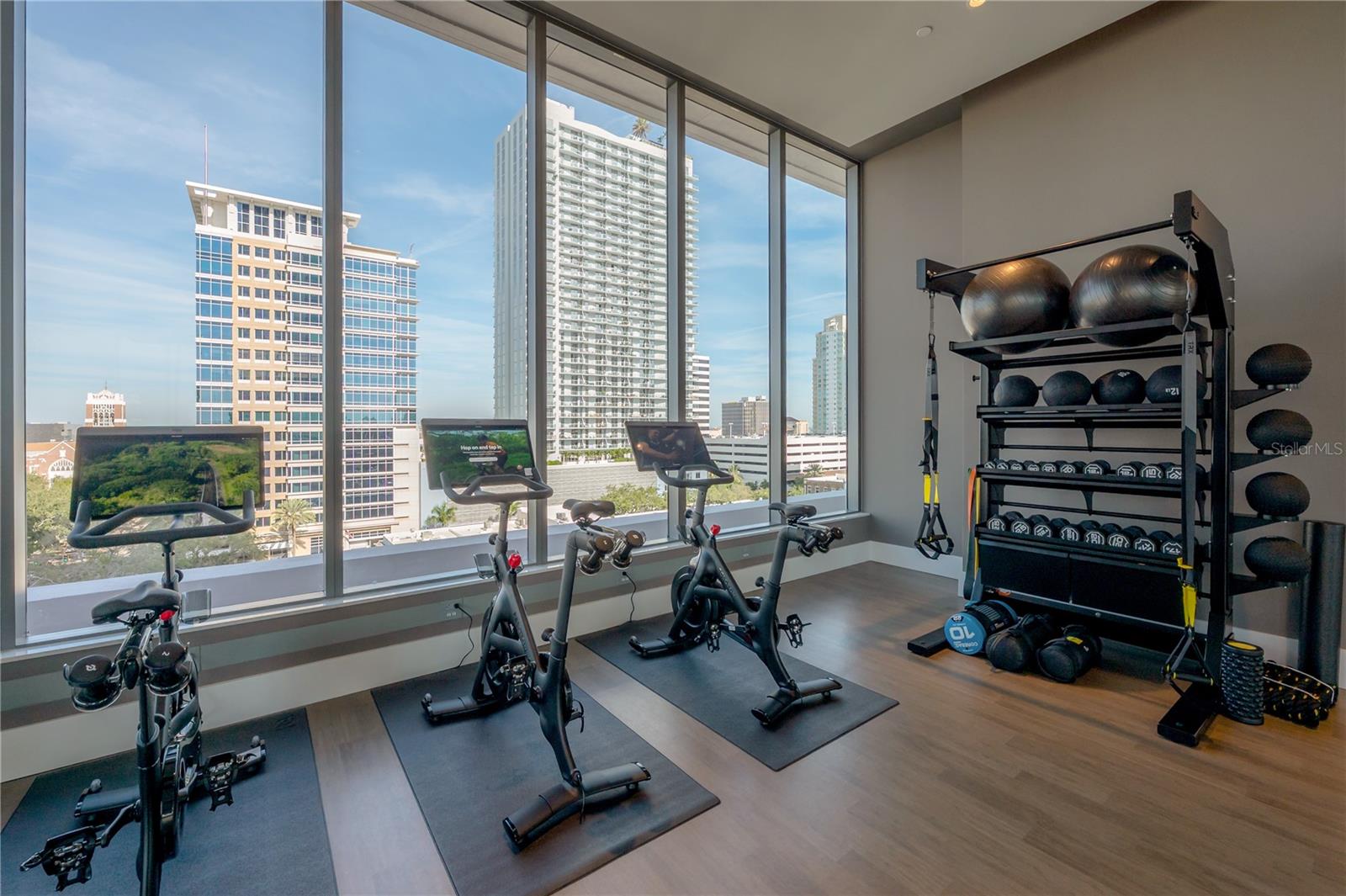 ART HOUSE - Residential