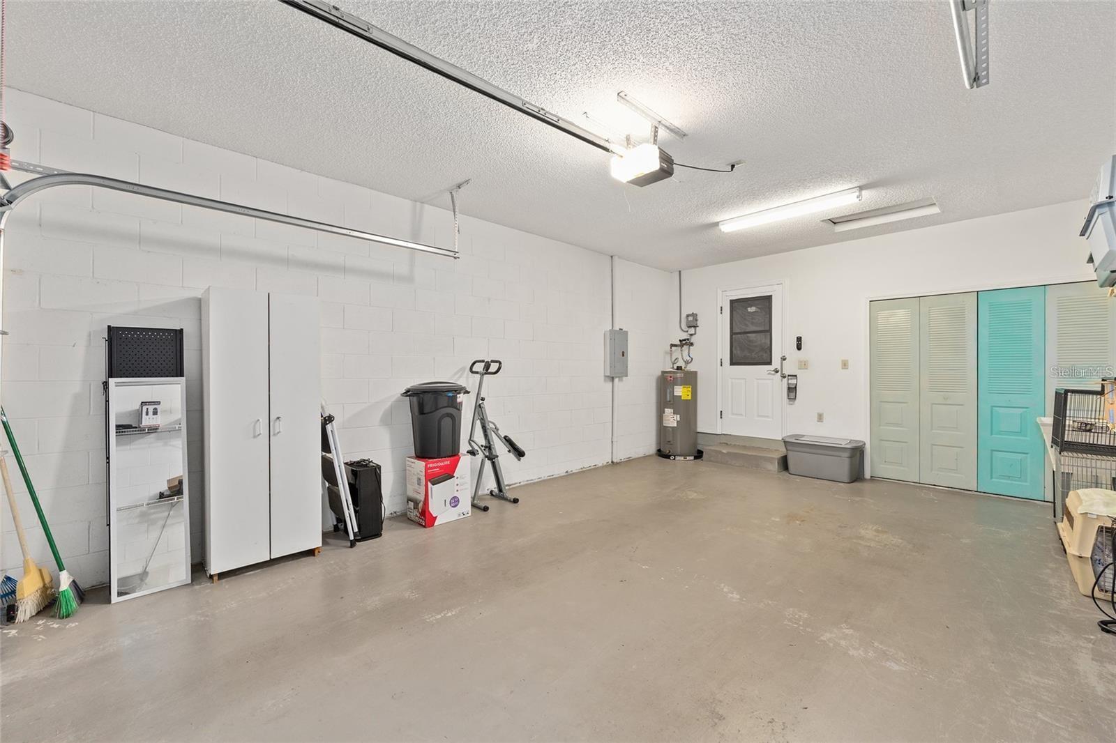 VILLAS/BELLEVIEW - Residential