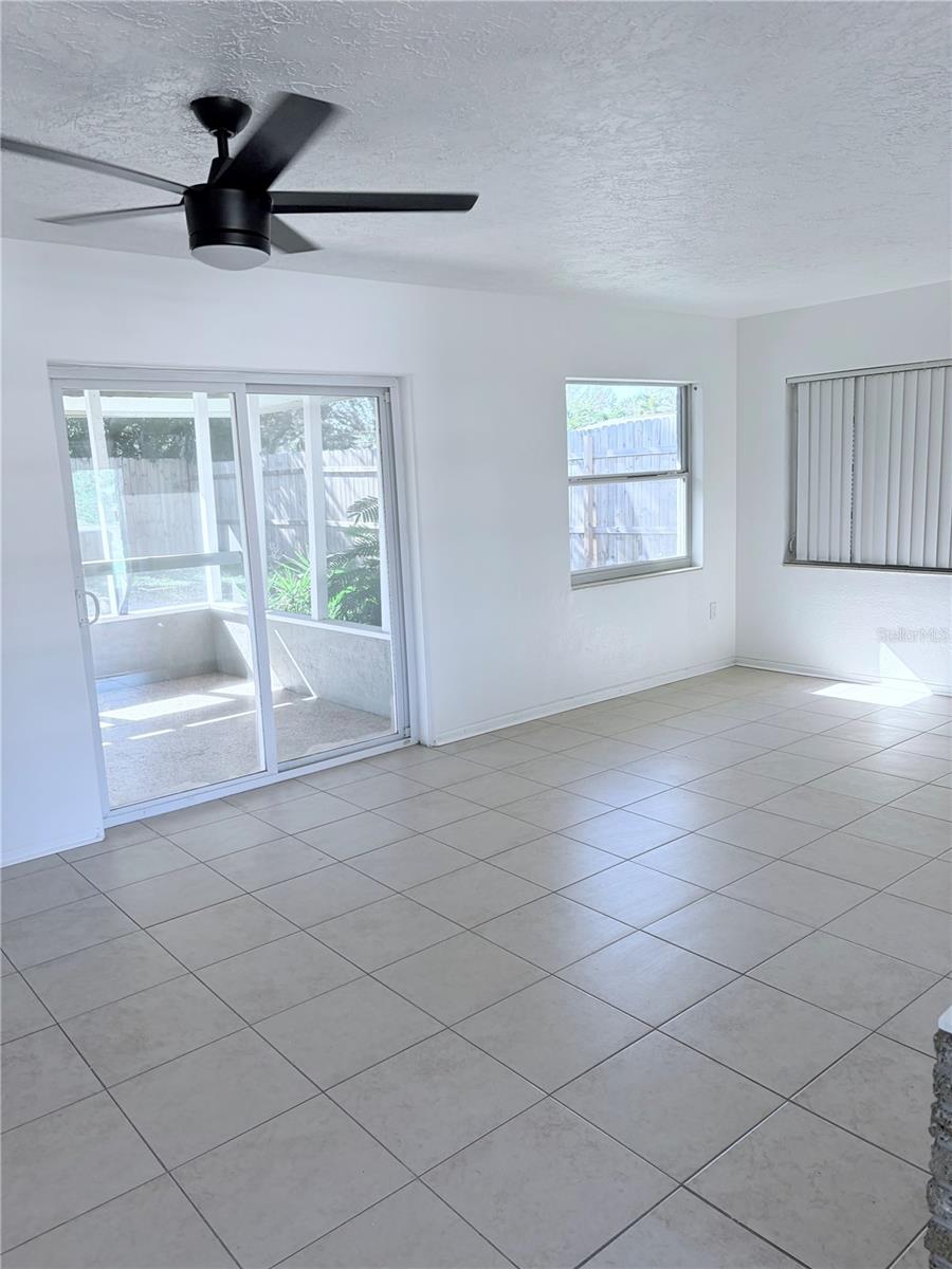 GREEN ACRES - Residential Lease