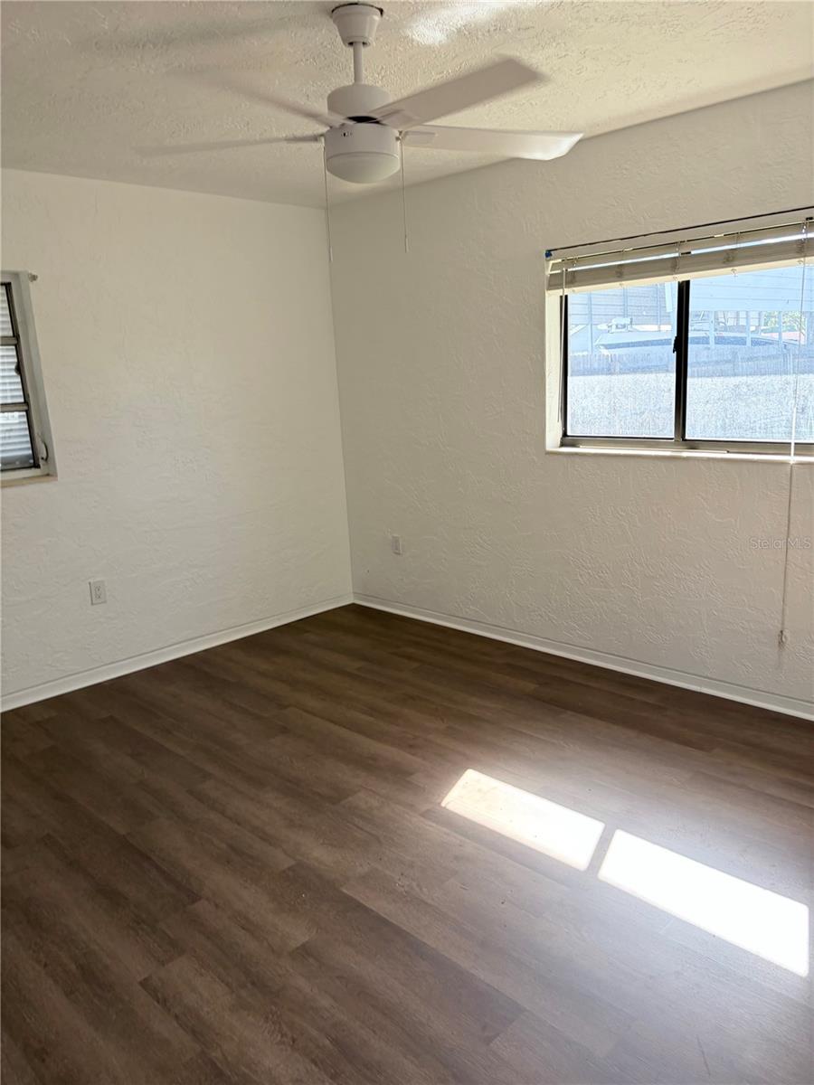 GREEN ACRES - Residential Lease