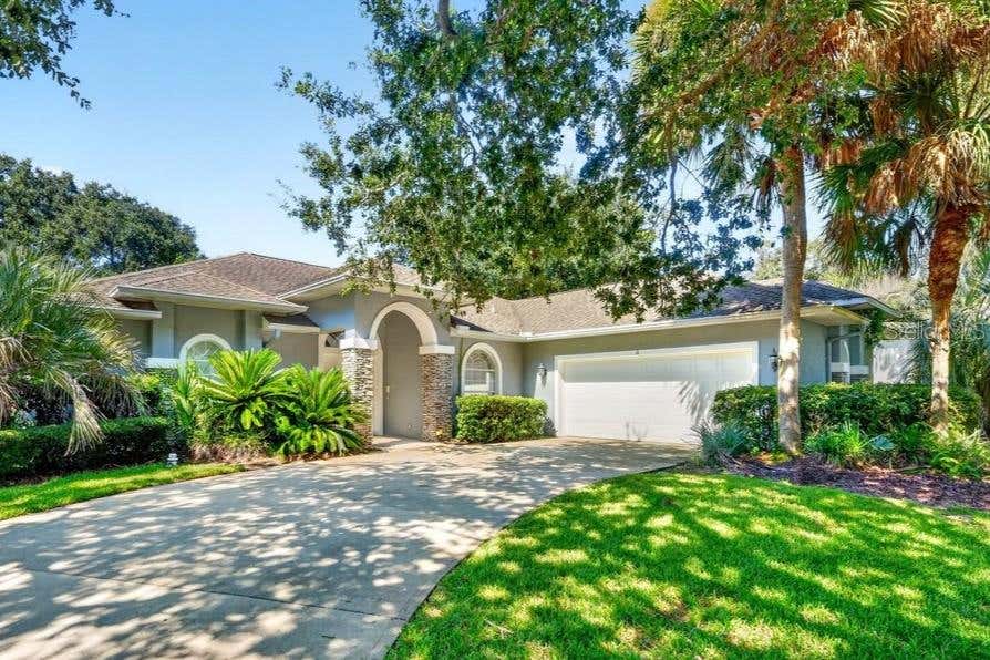 Photo of 4 Lakeview Lane, Palm Coast, FL 32137 (MLS # V4950778)