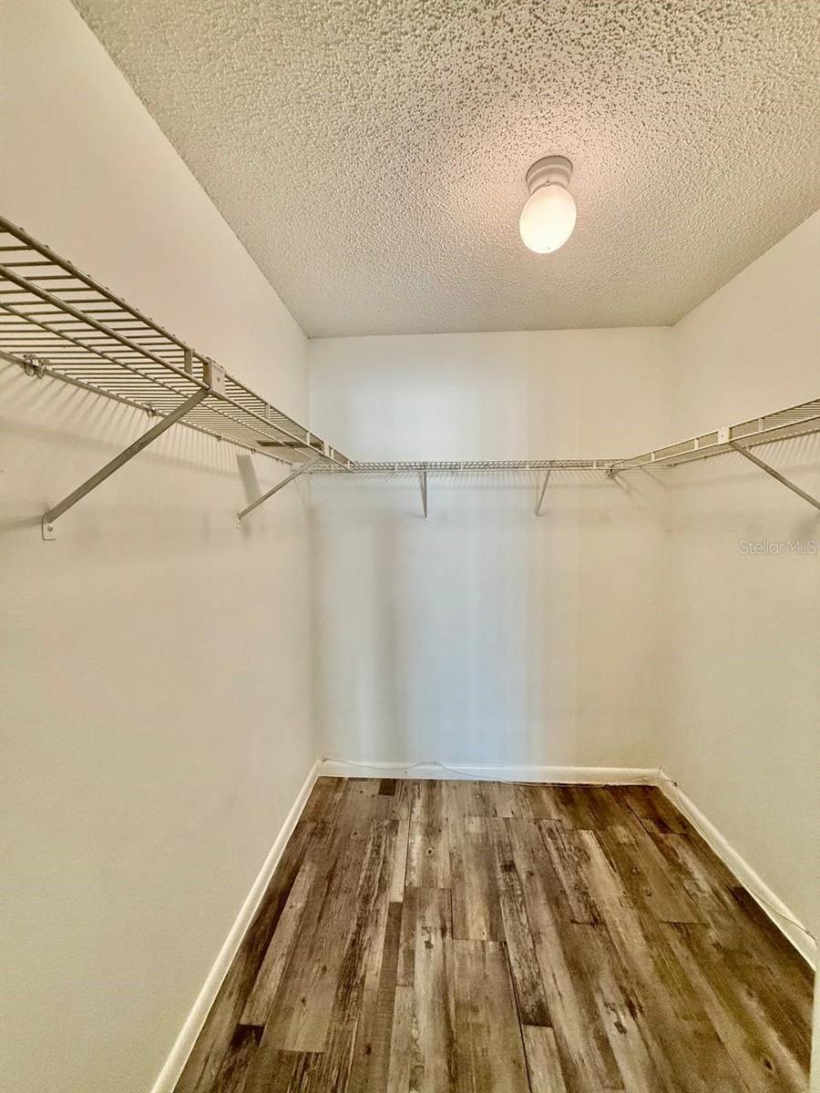 NORTHDALE SEC E UNIT I - Residential Lease