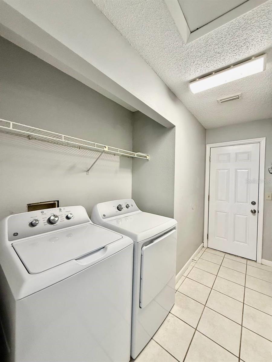 NORTHDALE SEC E UNIT I - Residential Lease