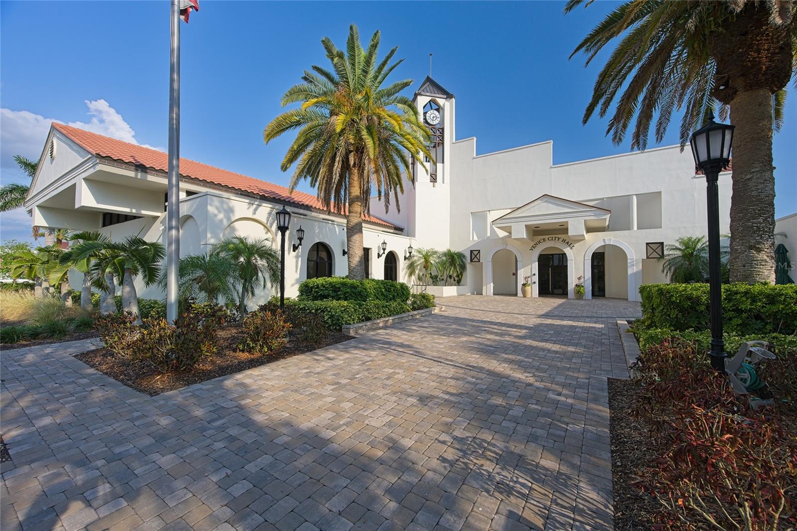 HOURGLASS LAKE ESTATES - Residential