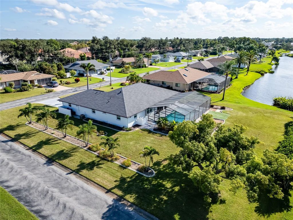 Photo of 158 Hourglass Drive, Venice, FL 34293 (MLS # N6140892)
