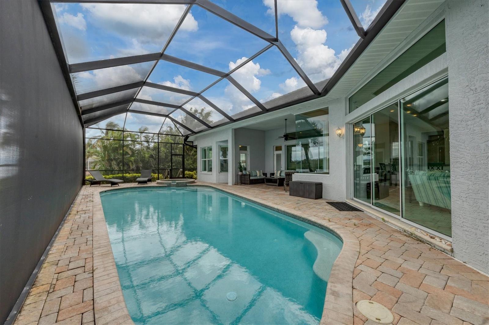 CAPE HAZE WINDWARD - Residential