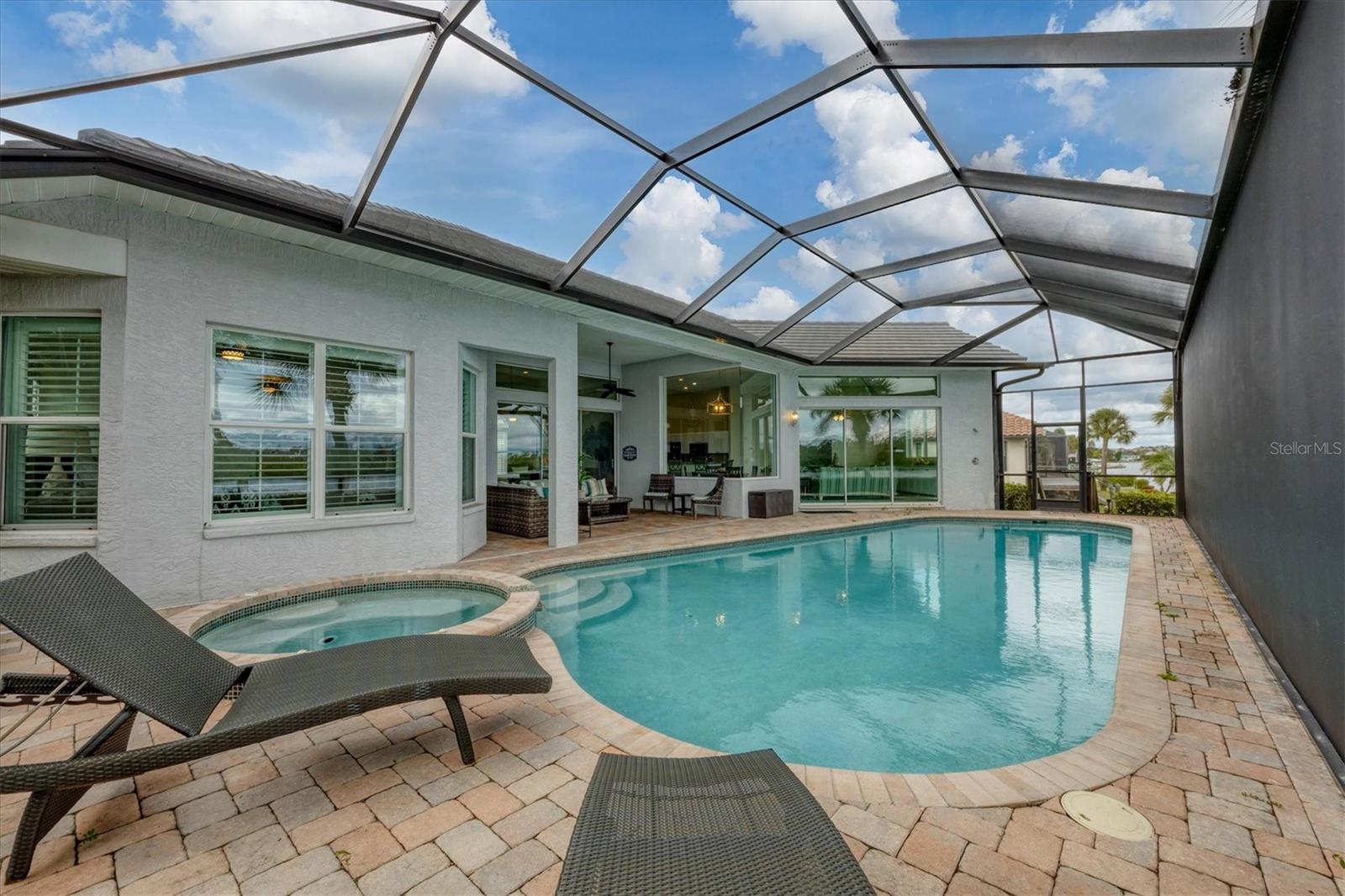 CAPE HAZE WINDWARD - Residential