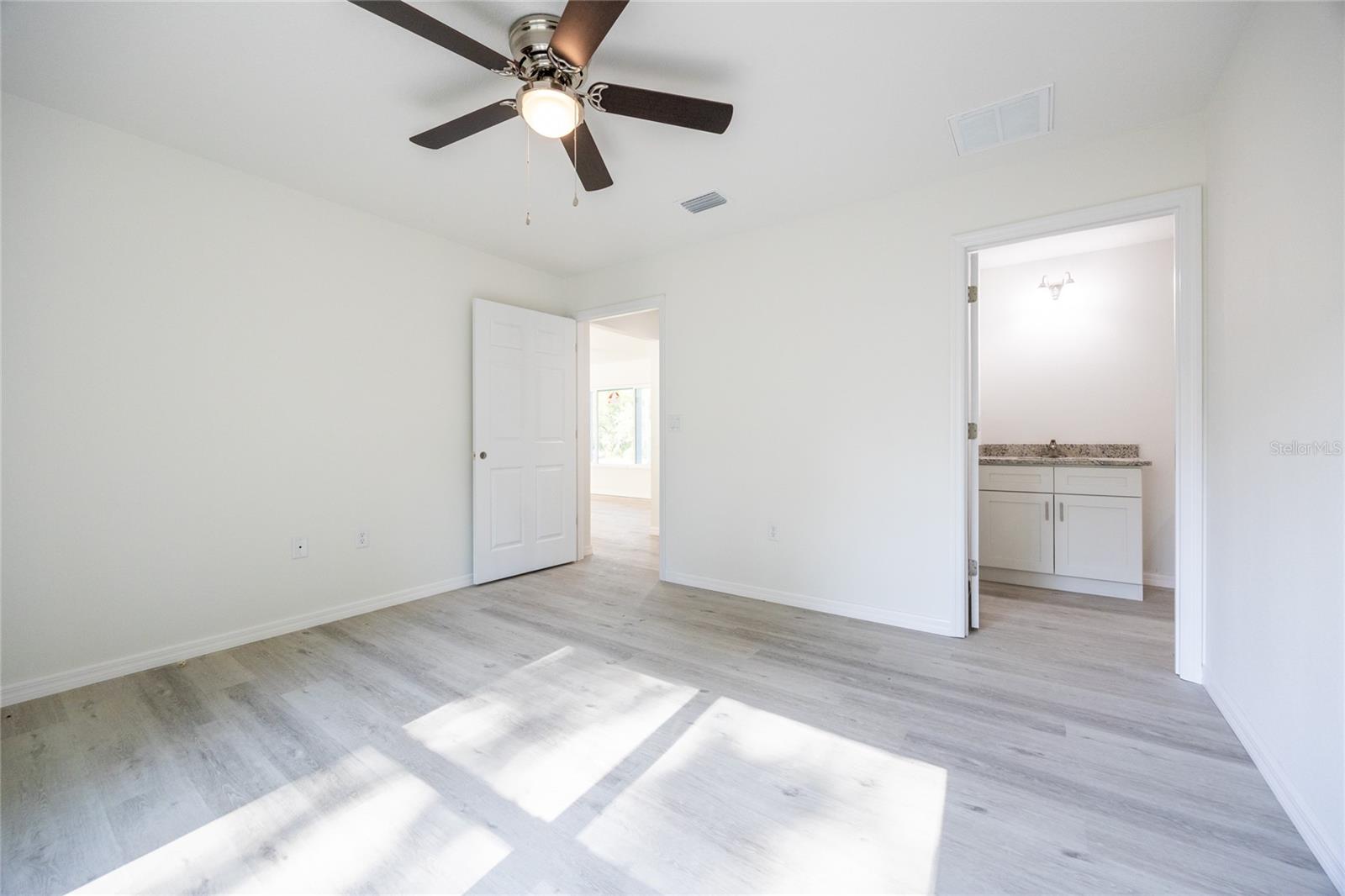 WILLISTON HYLNDS GOLF & C CLUB ESTATE - Residential