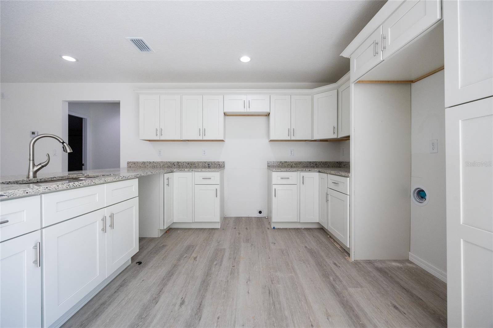 WILLISTON HYLNDS GOLF & C CLUB ESTATE - Residential