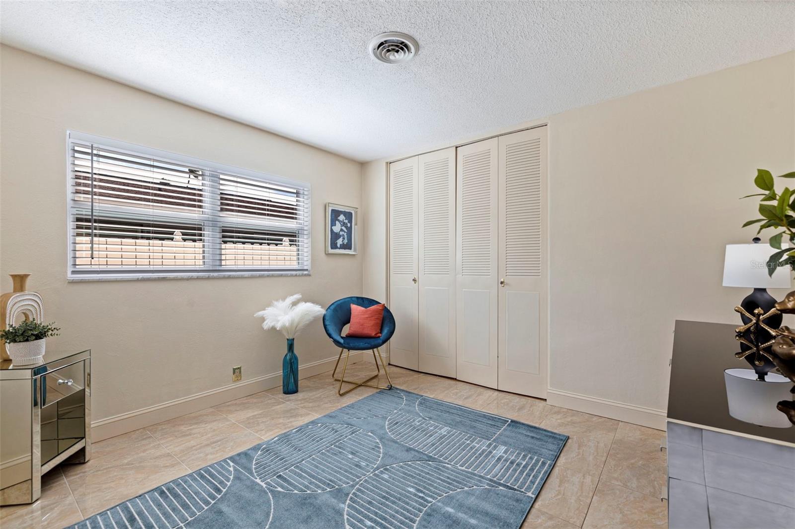 TIERRA VERDE - Residential