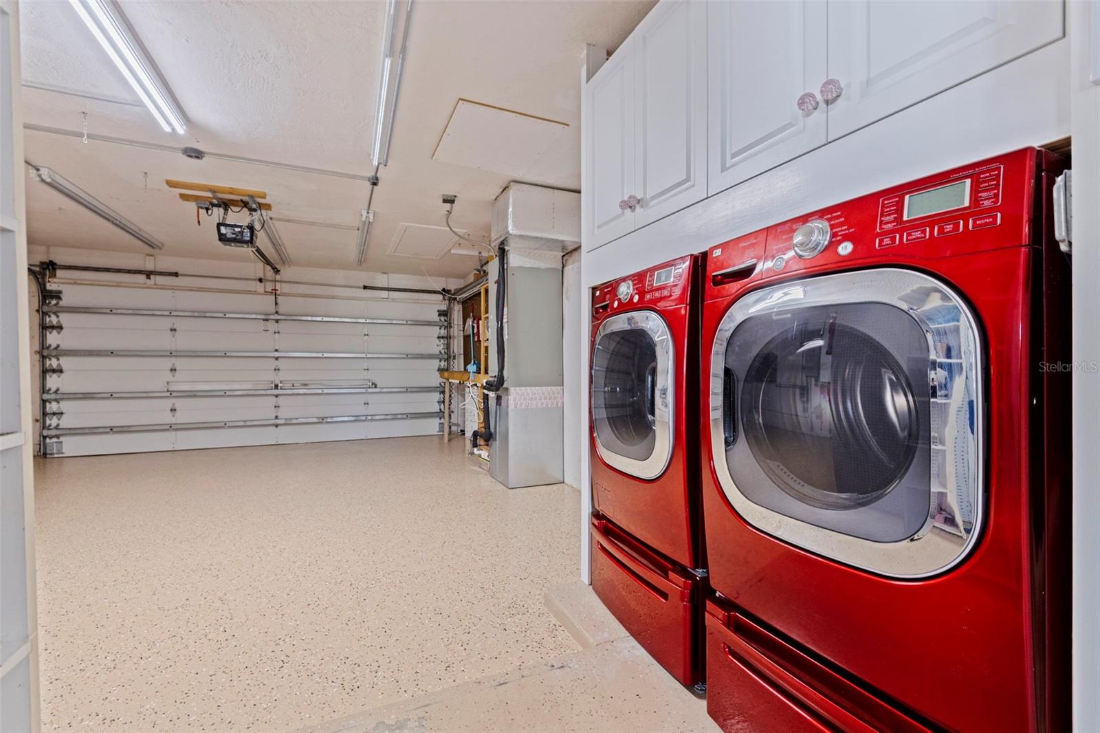 TIERRA VERDE - Residential