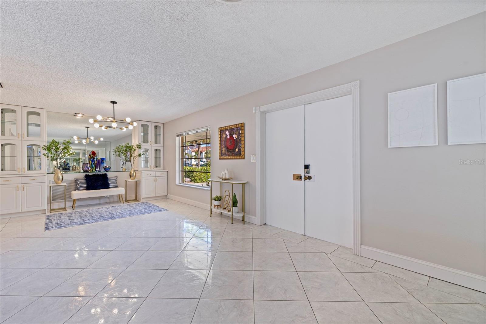 TIERRA VERDE - Residential