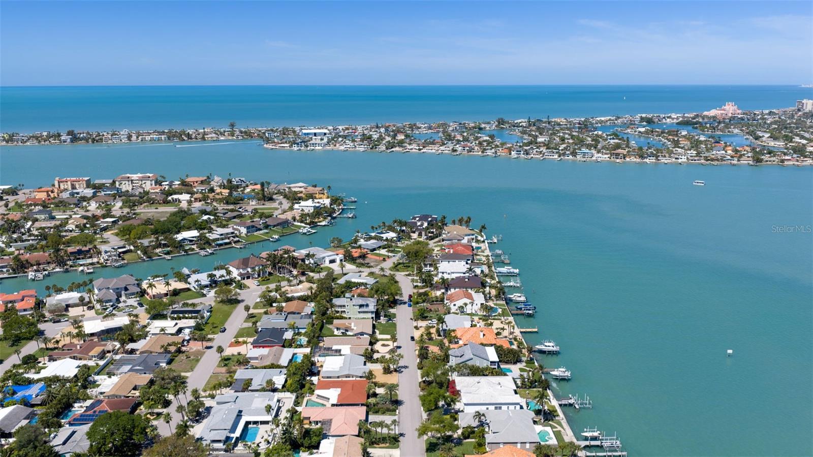 TIERRA VERDE - Residential