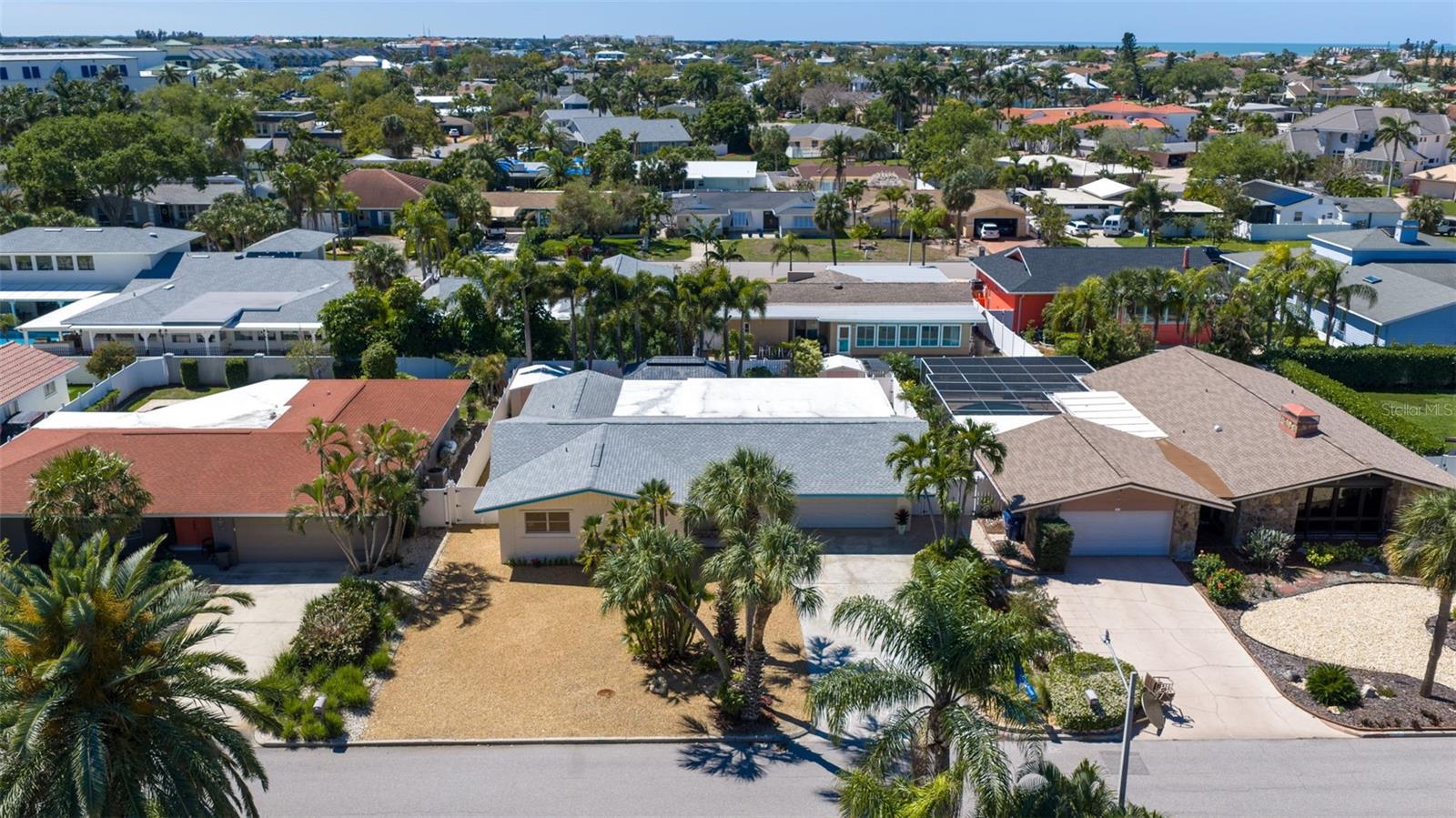 TIERRA VERDE - Residential