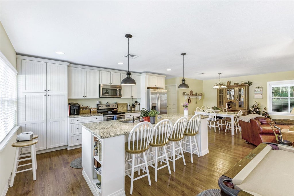 Photo of 1412 Lakeview Avenue, Kissimmee, FL 34744 (MLS # S5157568)
