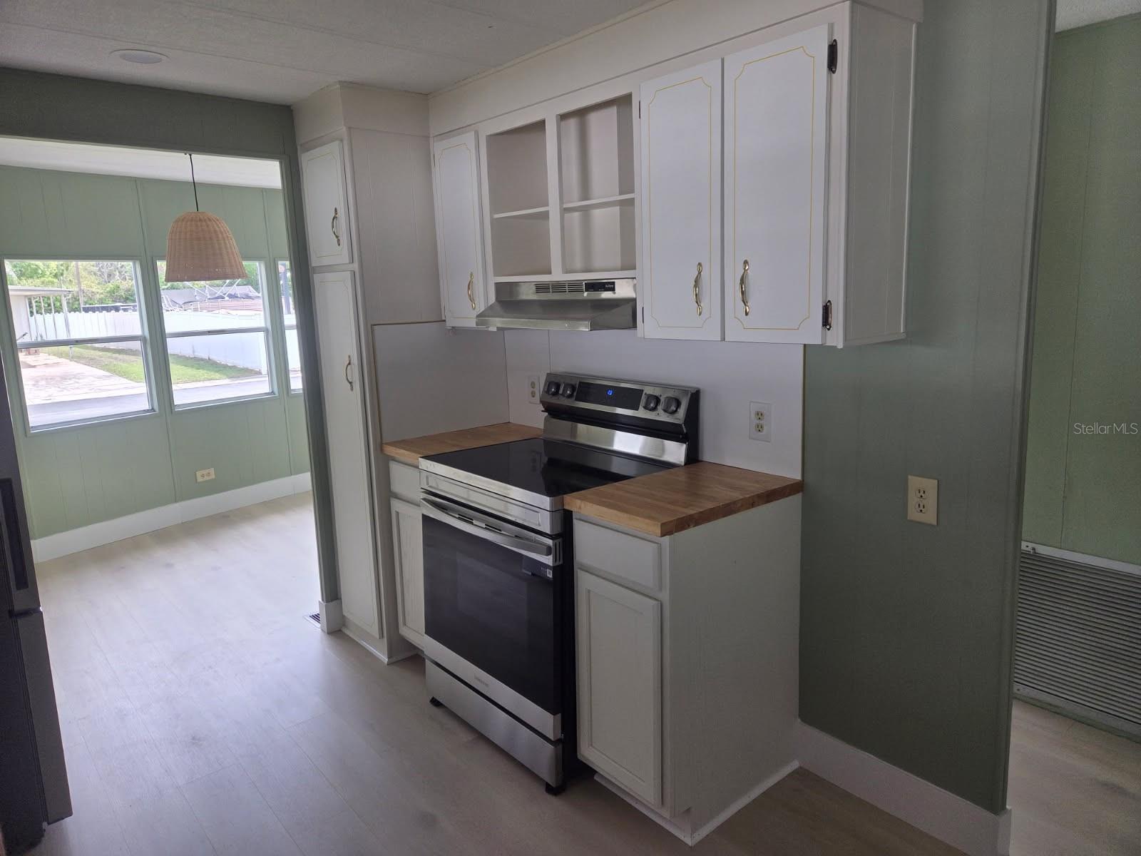 LAKE TARPON MOBILE HOME VILLAGE UN - Residential Lease