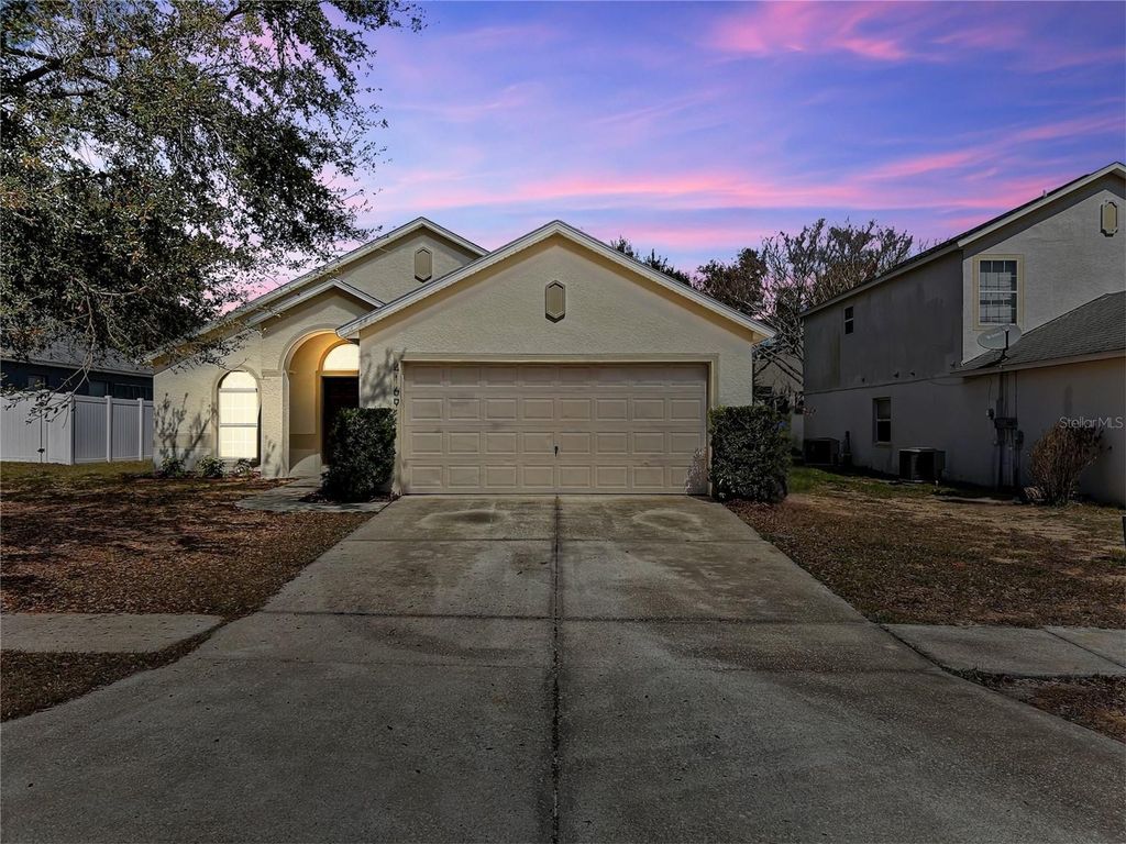 Photo of 4169 Waltham Forest Drive, Tavares, FL 32778 (MLS # G5109072)