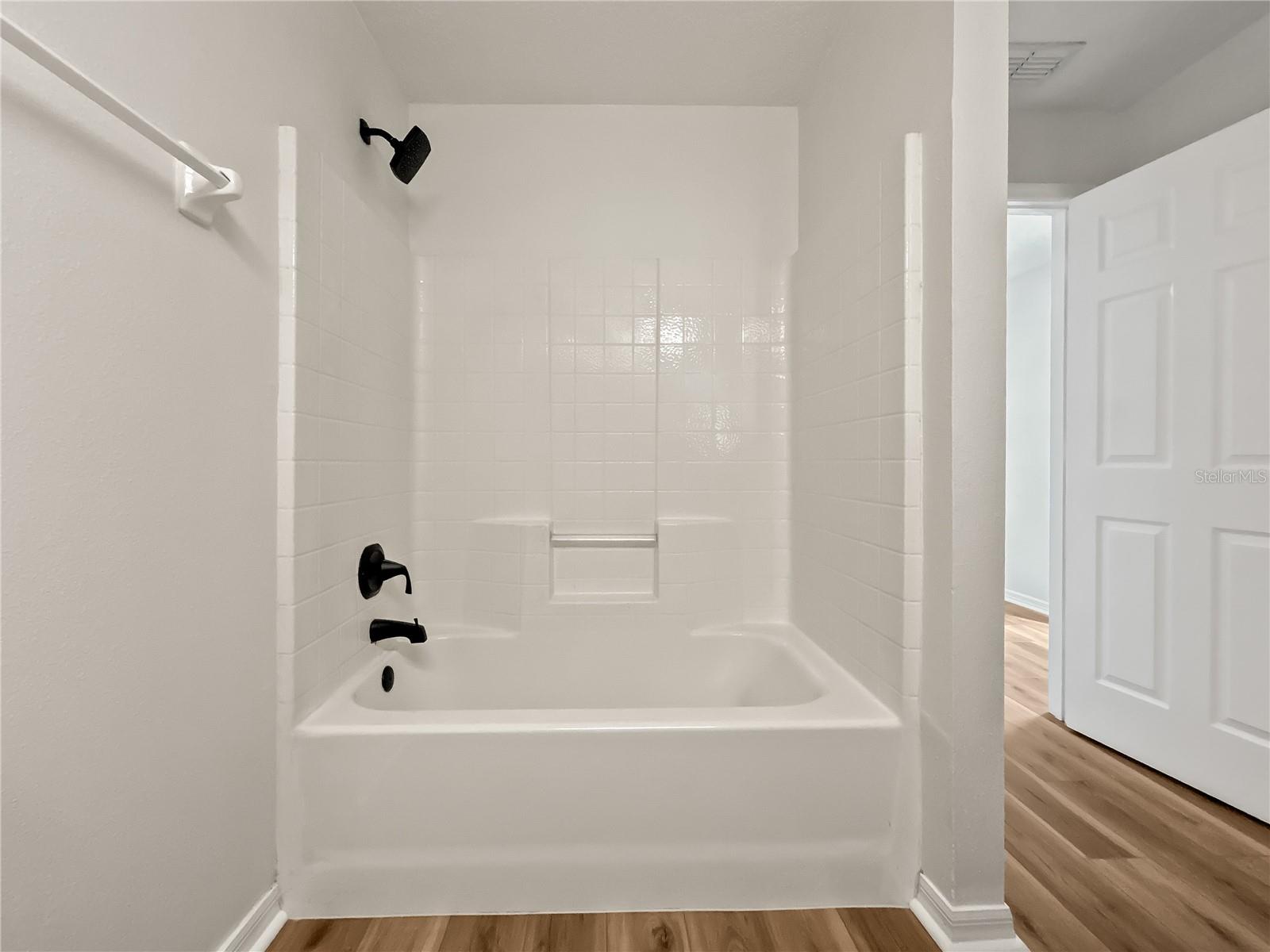 TAVARES CHELSEA OAKS - Residential