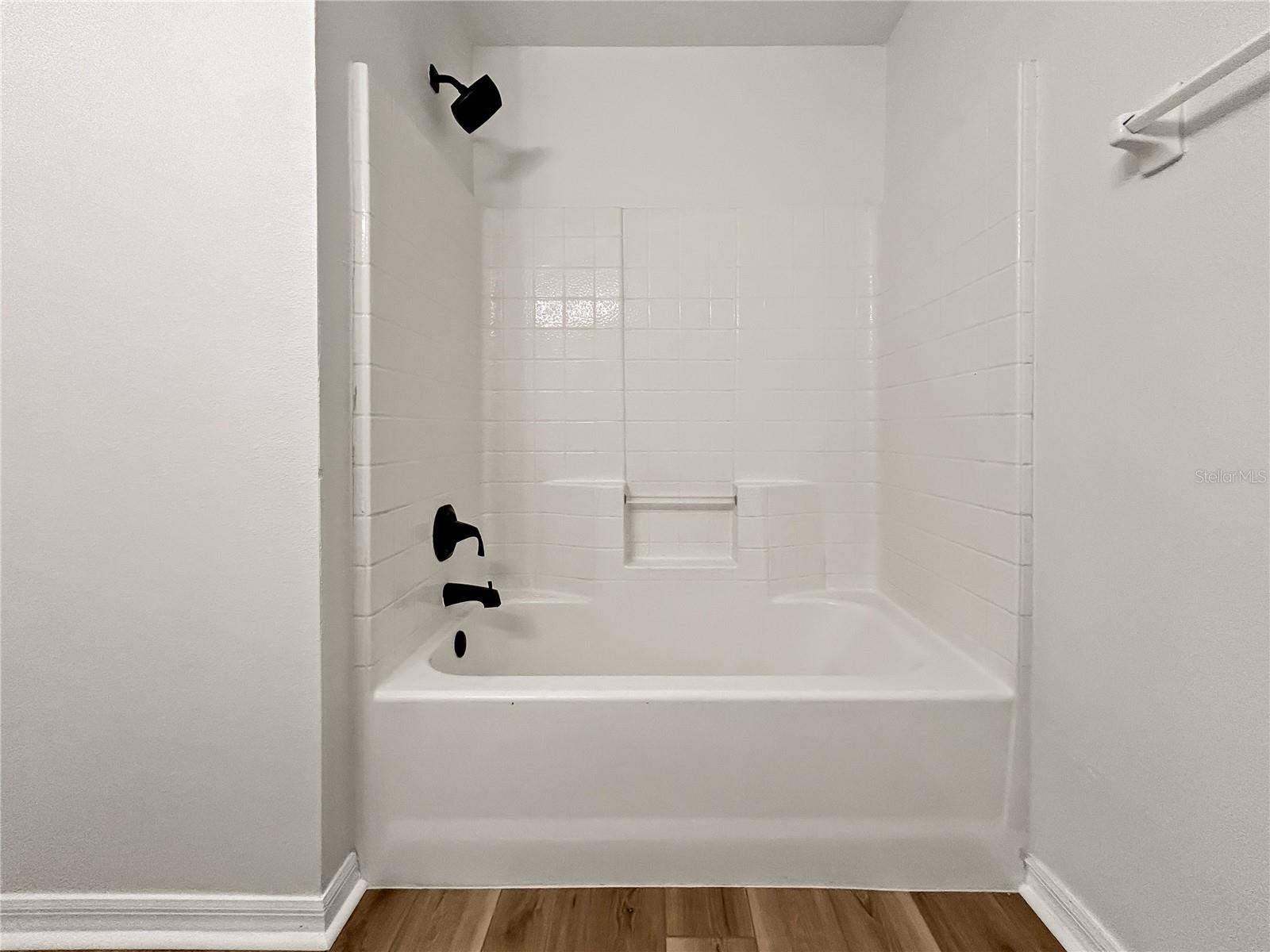 TAVARES CHELSEA OAKS - Residential