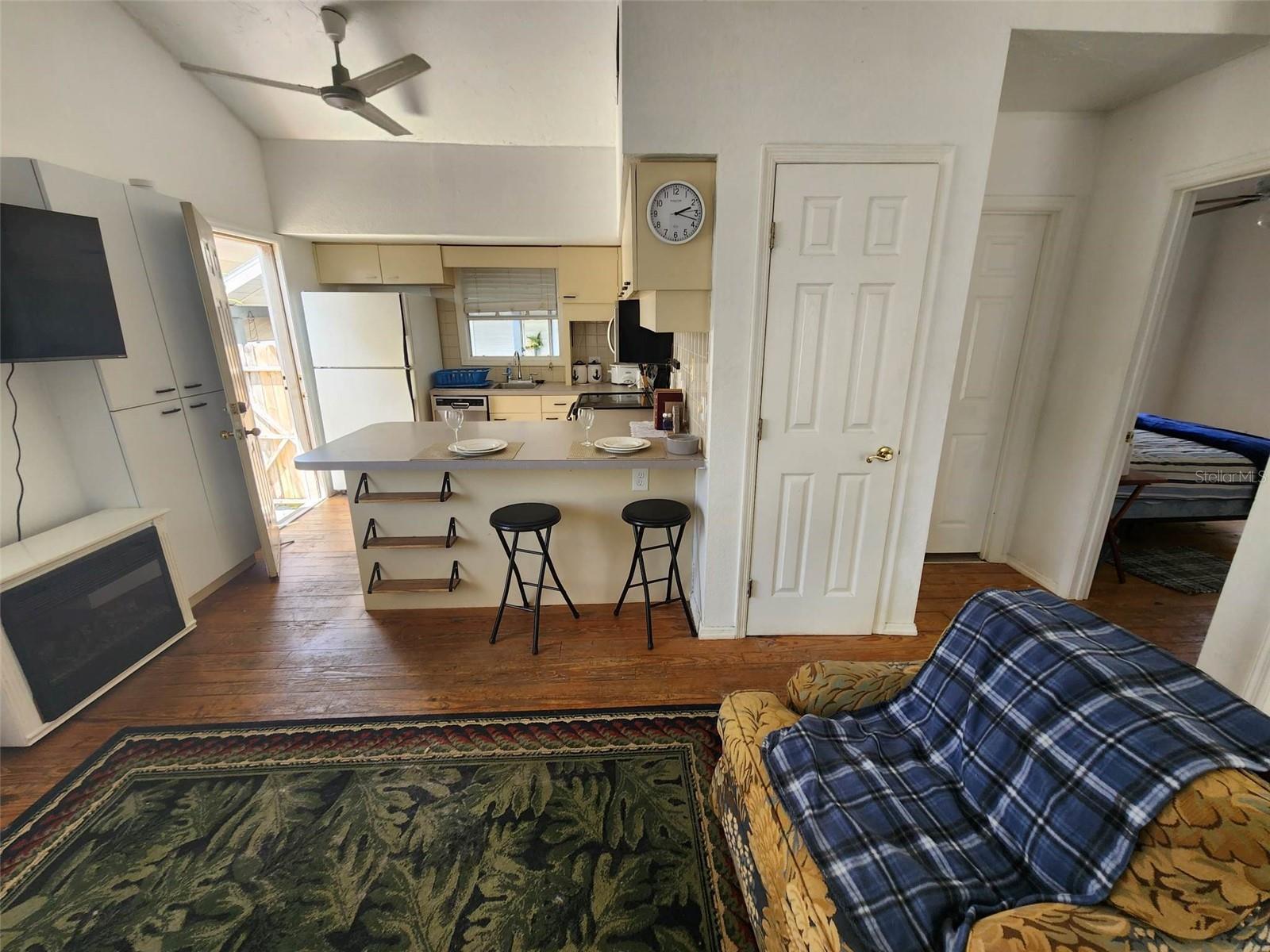 POS SUB OF BLKS G & H - Residential Income