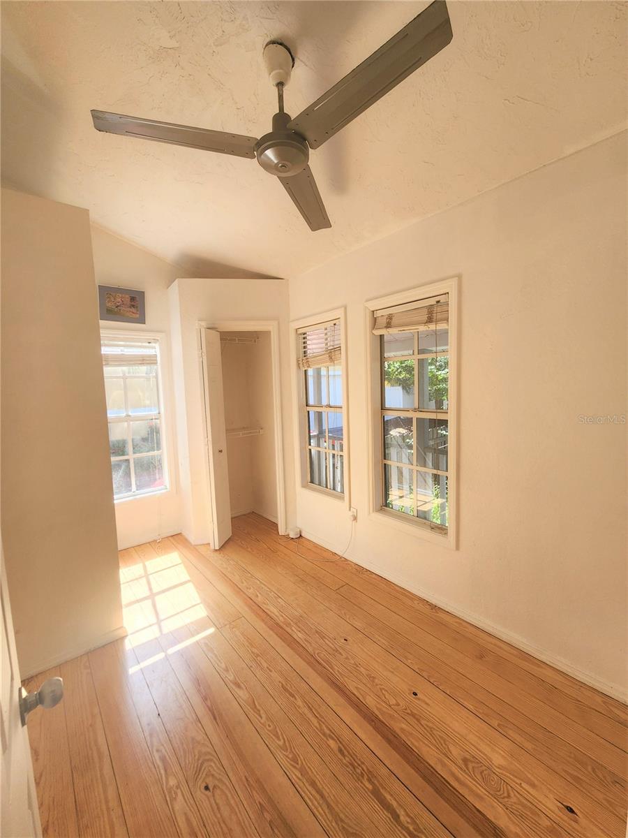 POS SUB OF BLKS G & H - Residential Income