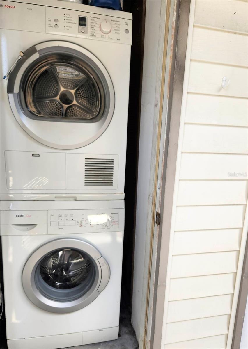 POS SUB OF BLKS G & H - Residential Income