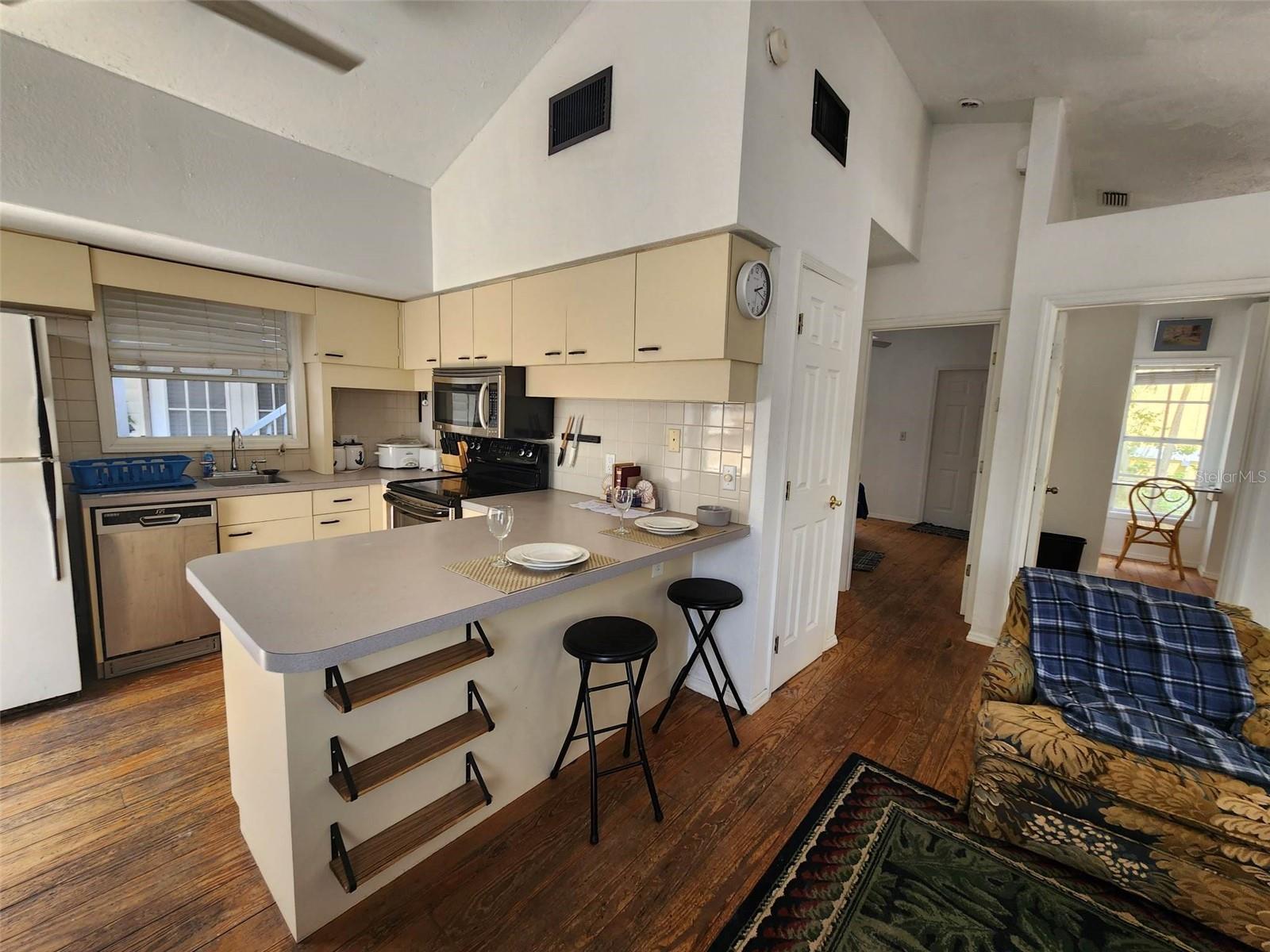 POS SUB OF BLKS G & H - Residential Income