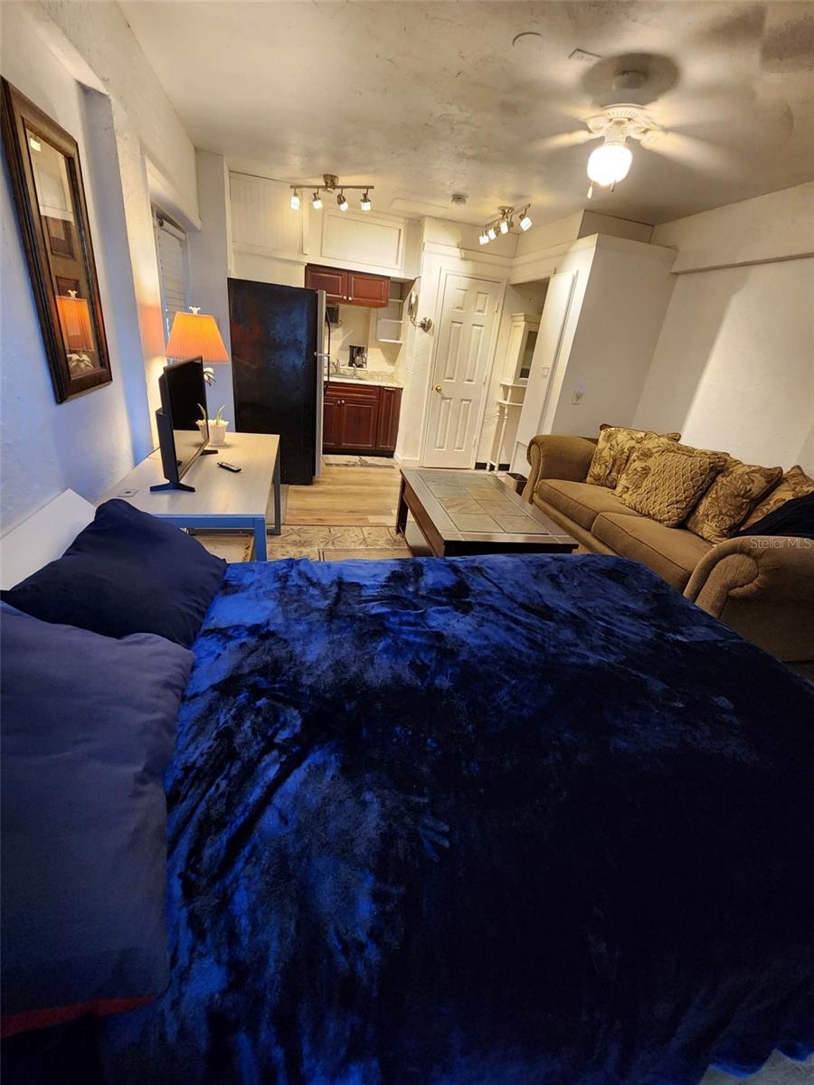 POS SUB OF BLKS G & H - Residential Income