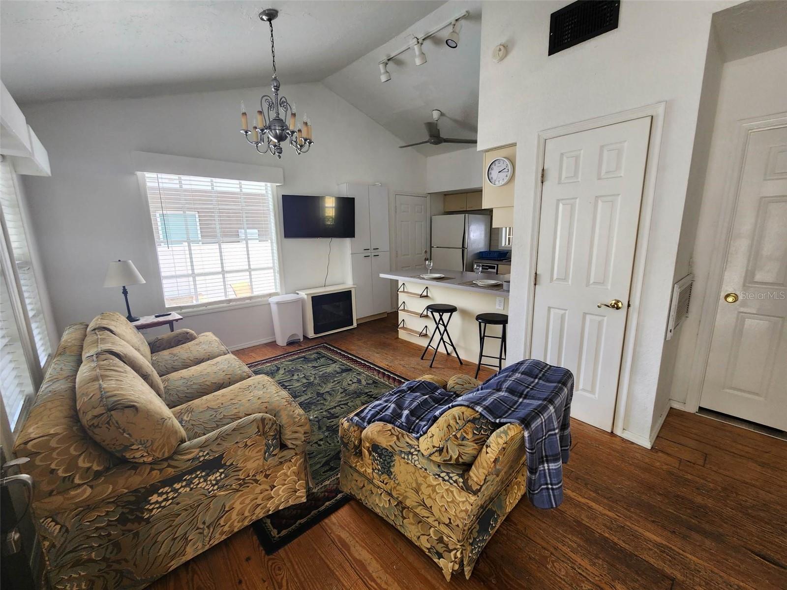 POS SUB OF BLKS G & H - Residential Income