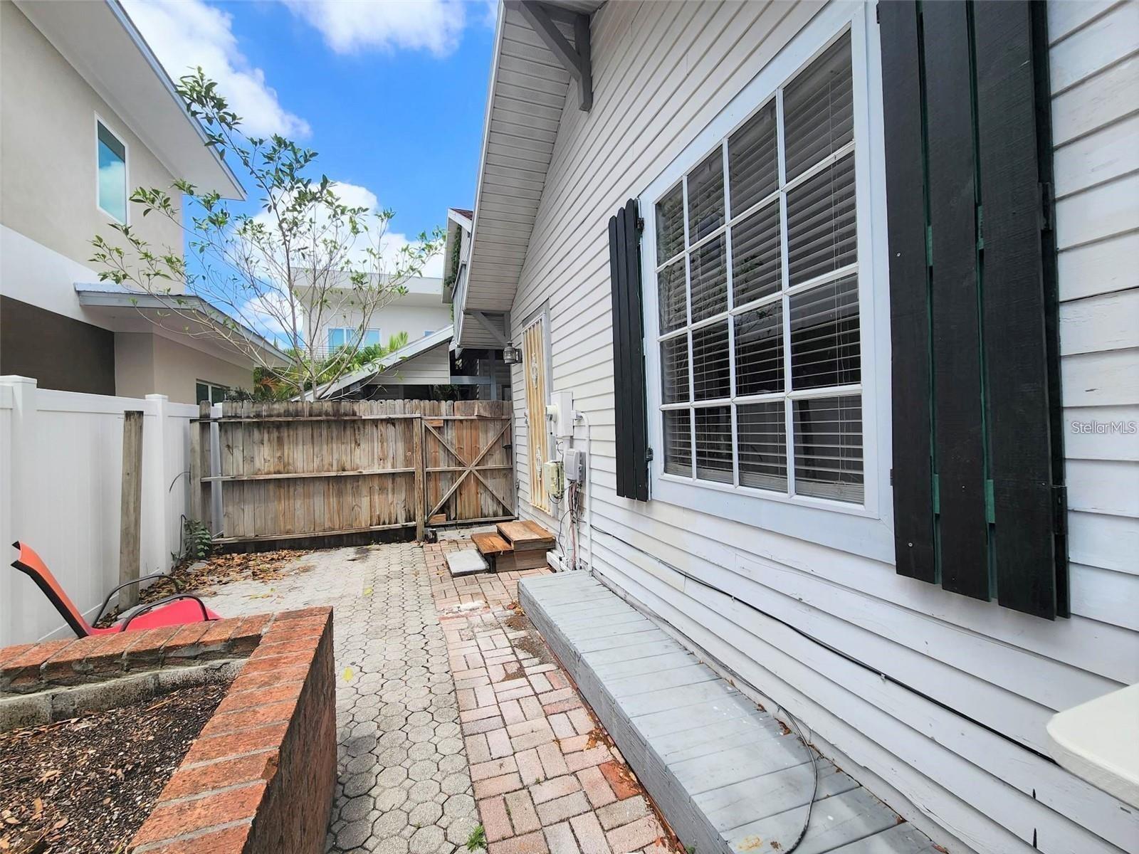 POS SUB OF BLKS G & H - Residential Income