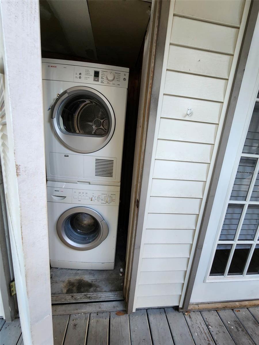 POS SUB OF BLKS G & H - Residential Income