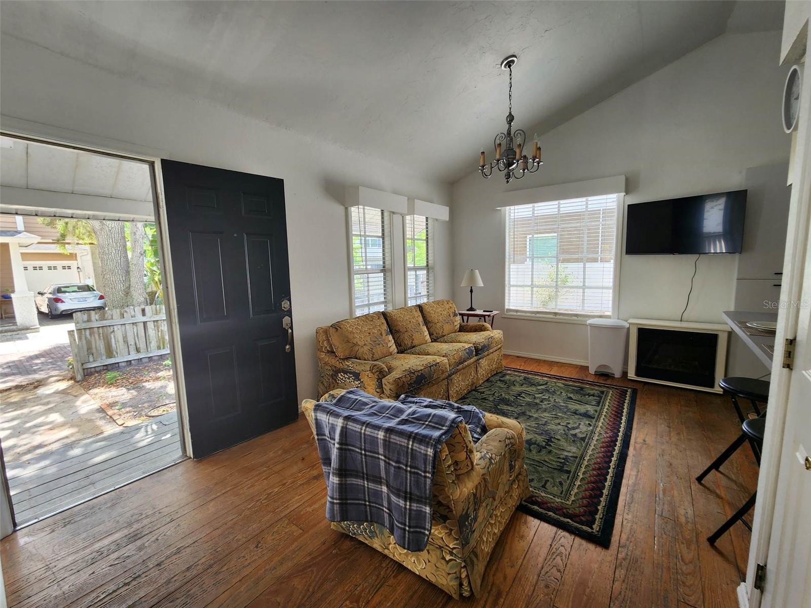 POS SUB OF BLKS G & H - Residential Income