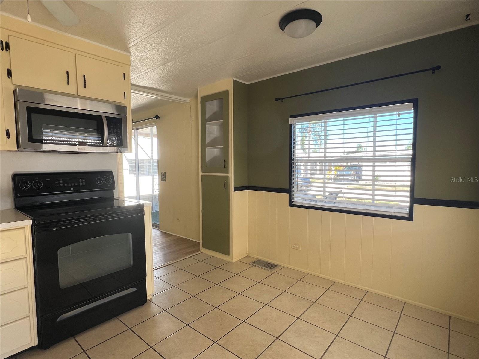 FAIRWAY VILLAGE MOBILE HOME PARK UNREC - Residential