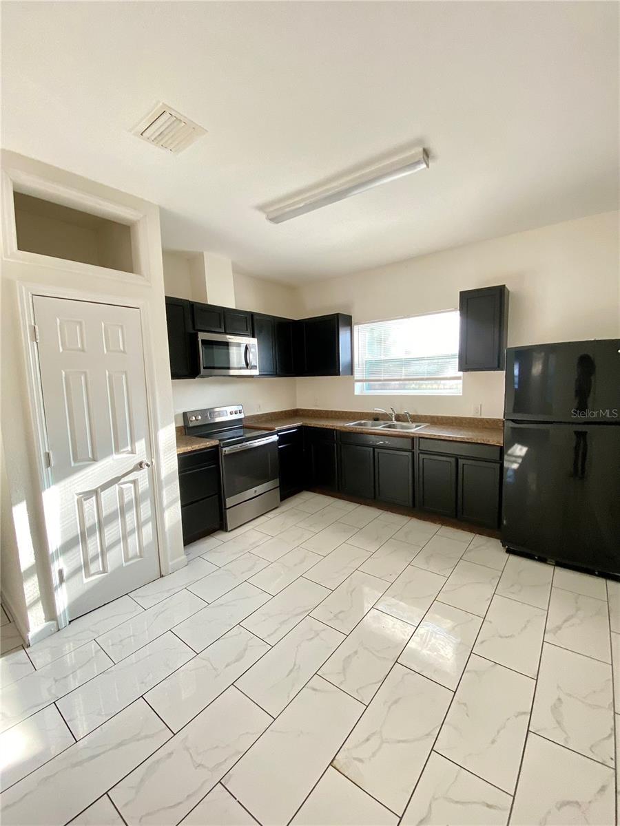 DISSTON TERRACE - Residential Lease