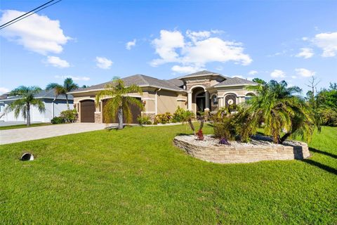 A home in PORT CHARLOTTE