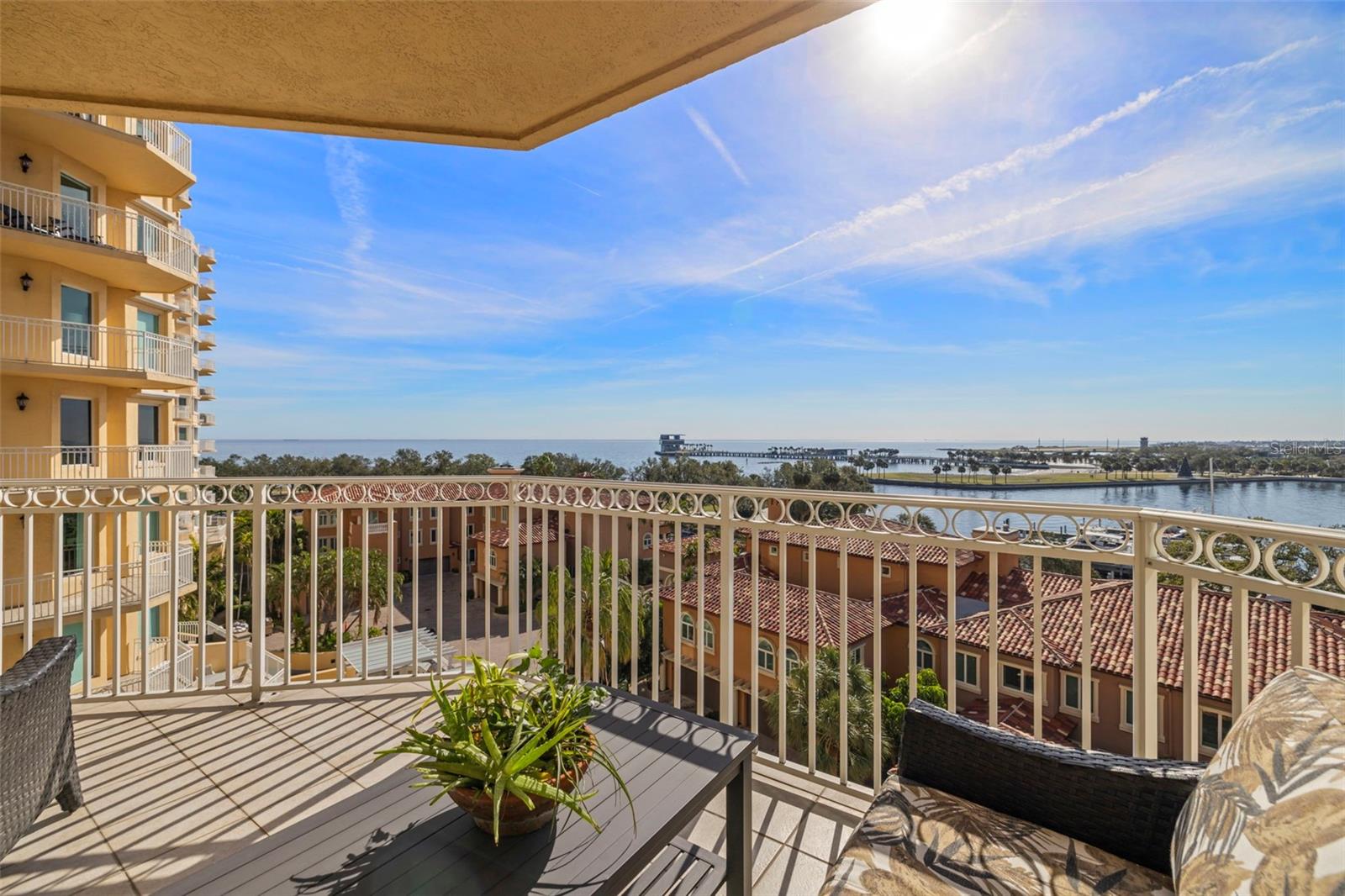 VINOY PLACE CONDO - Residential